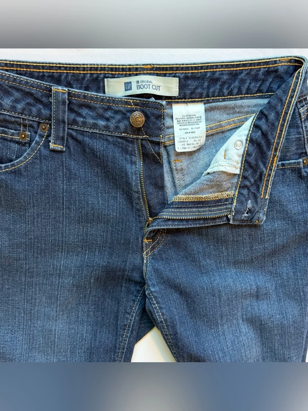GAP Womens Jeans Y2K Original Bootcut Dark Wash Stretch Denim 32” Inseam 8 LONG